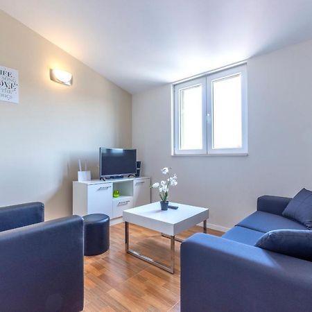 Apartments Listes Milna  Exterior photo